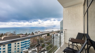 Апартаменты с видом на море на 12 этаже